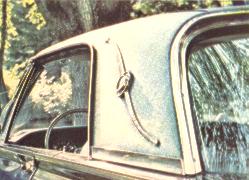 Landau Vinyl Roof shown in Black